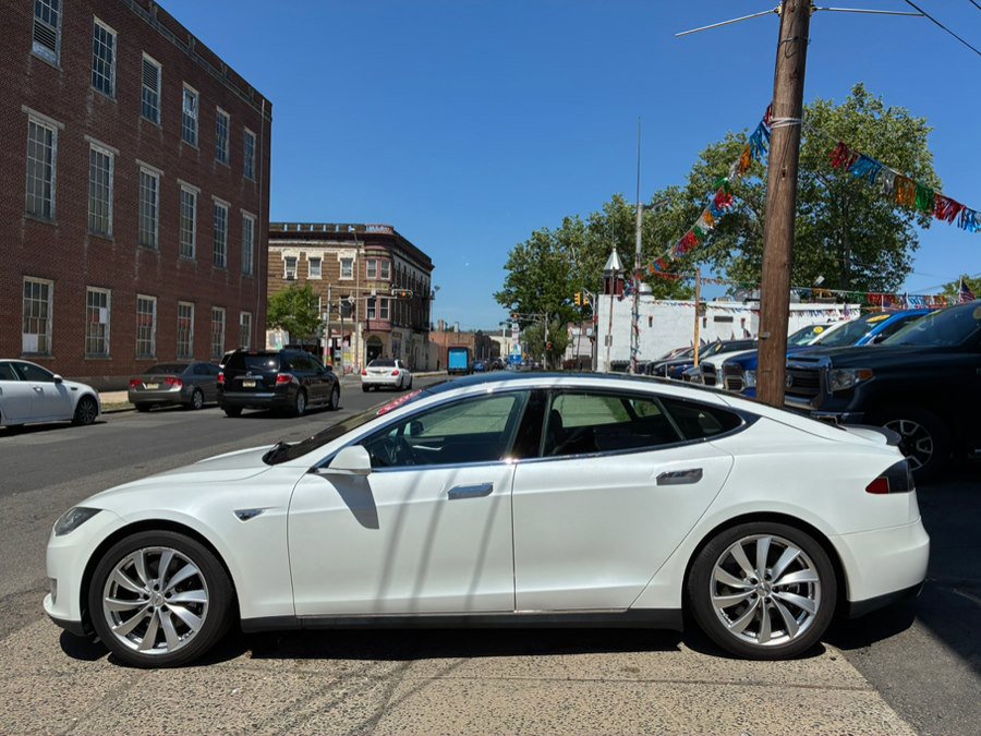 Used 2013 Tesla Model S Performance RWD image 4