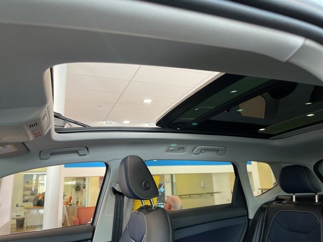 New 2026 Volkswagen Taos SEL image 25