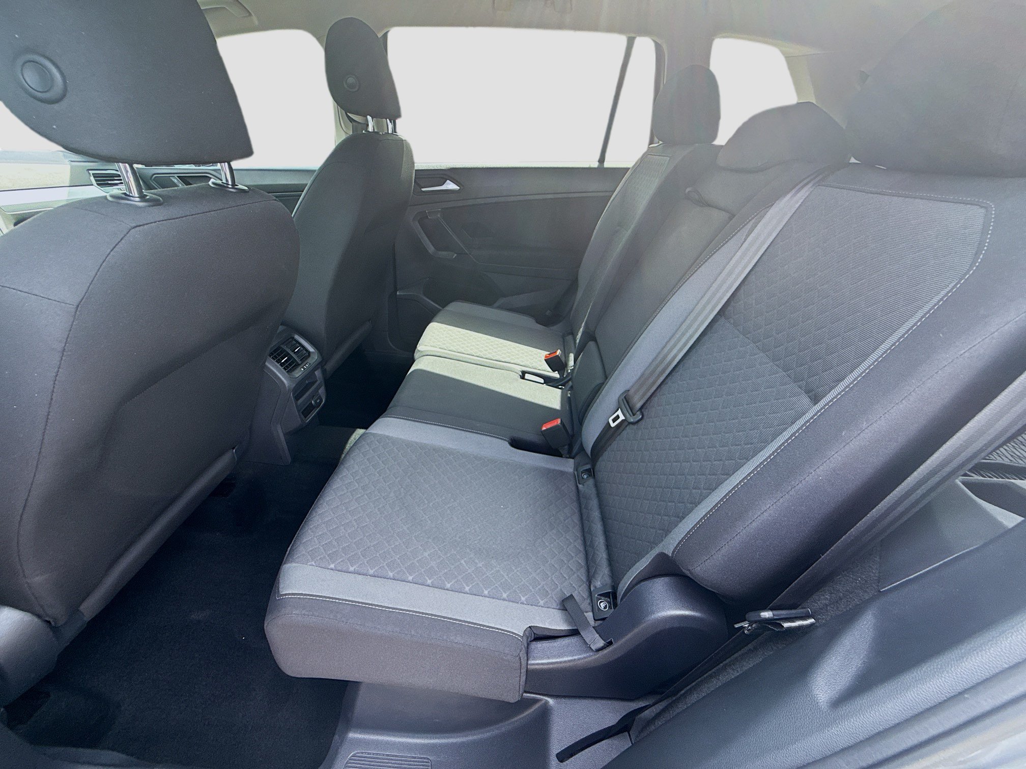 Used 2019 Volkswagen Tiguan S w/ Driver Assistance Package FWD image 23