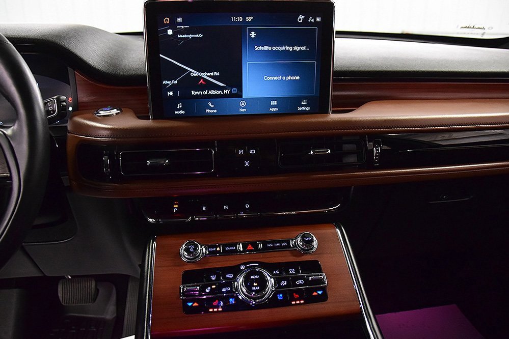 Used 2022 Lincoln Aviator Reserve w/ Equipment Group 201A image 24