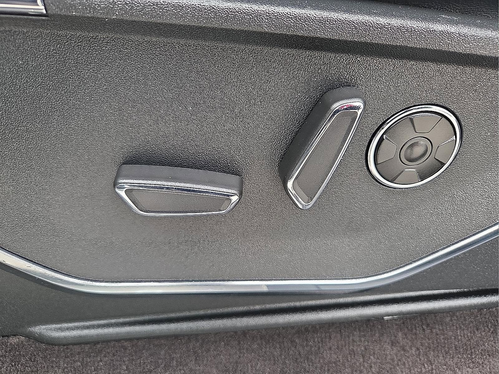 Used 2022 Ford F150 Platinum w/ Equipment Group 701A High image 15