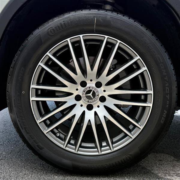 Used 2023 Mercedes-Benz GLC 300 image 31