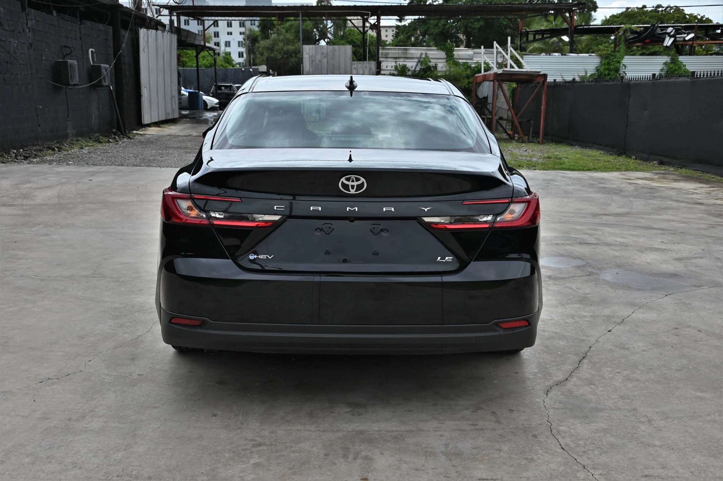 Used 2026 Toyota Camry LE FWD image 4