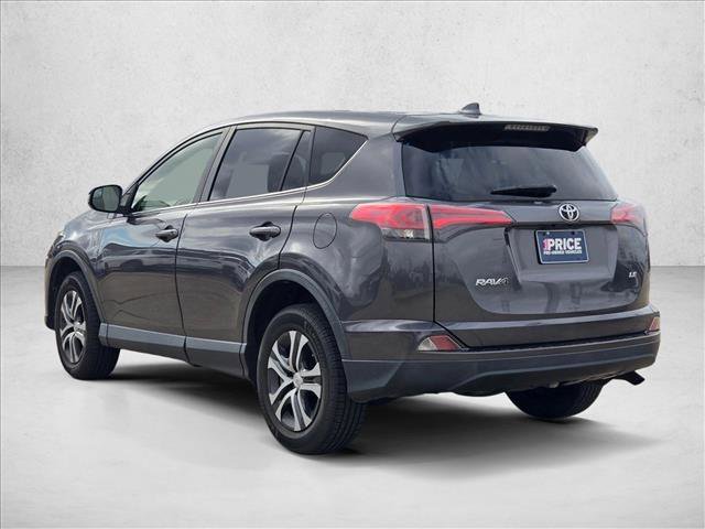 Used 2018 Toyota RAV4 LE image 7