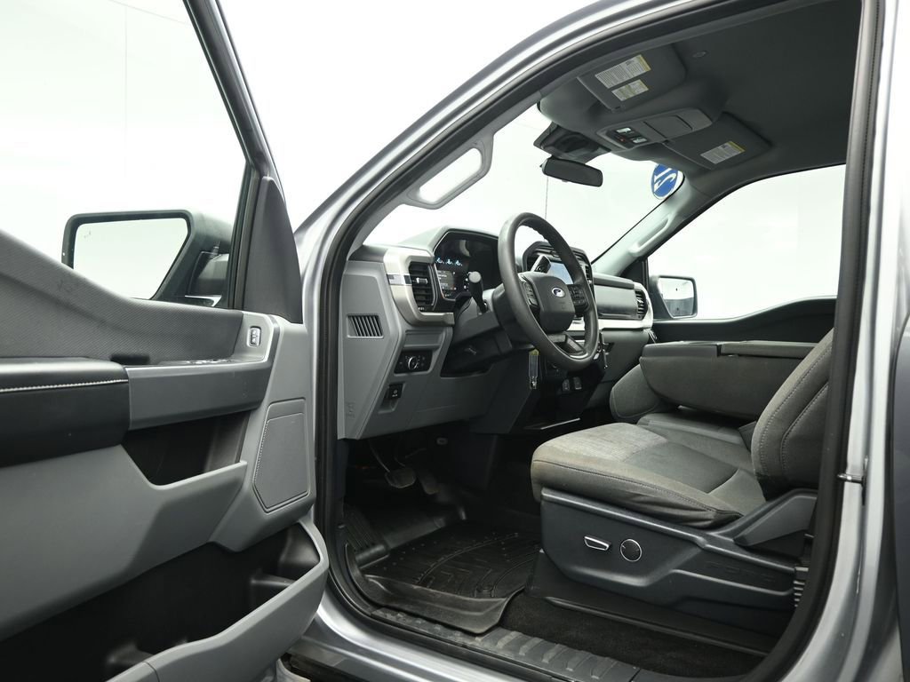 Certified 2021 Ford F150 XLT w/ Max Trailer Tow Package image 9