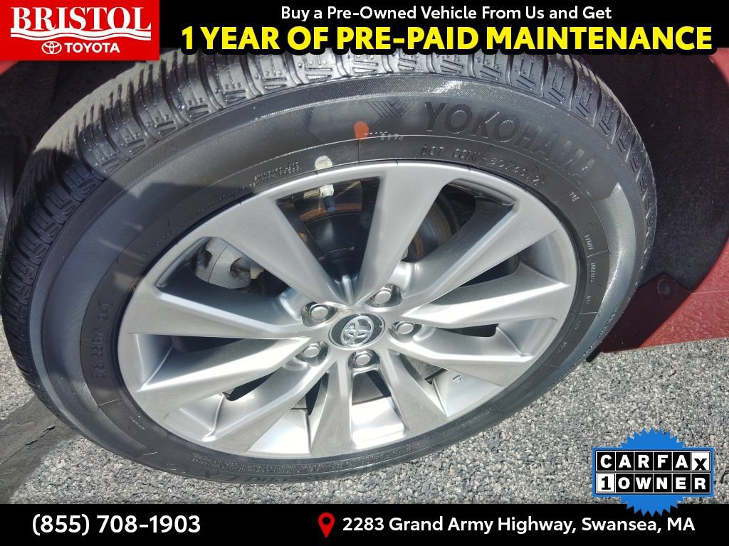 Used 2017 Toyota Camry XLE w/ Moonroof Package FWD image 13