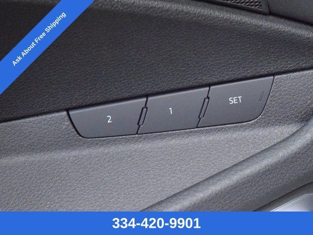 Used 2021 Audi e-tron Premium Plus w/ Premium Plus Package image 17