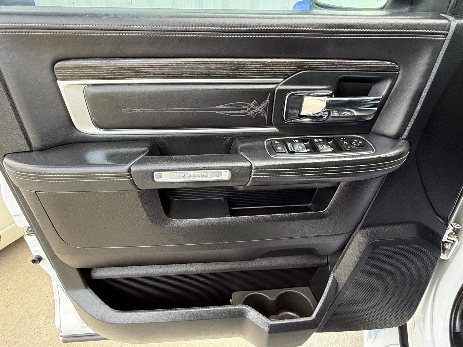 Used 2014 RAM 1500 Limited AWD/4WD image 9
