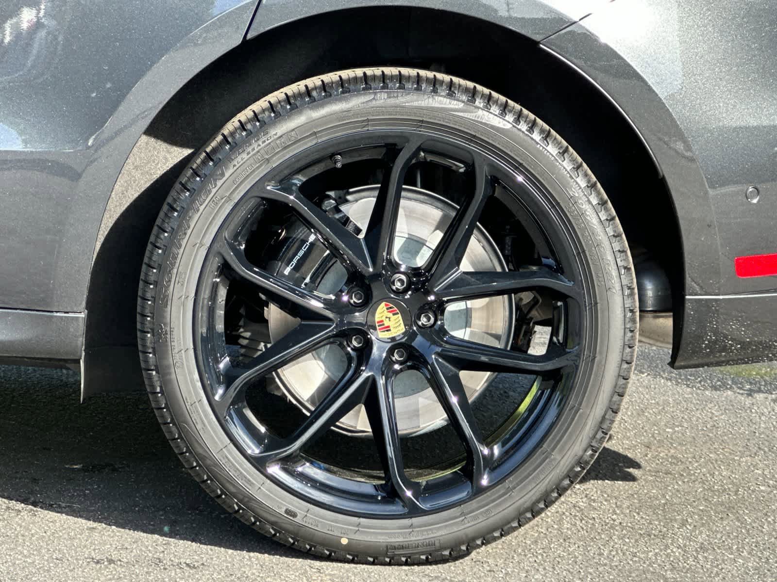 New 2026 Porsche Macan GTS image 31