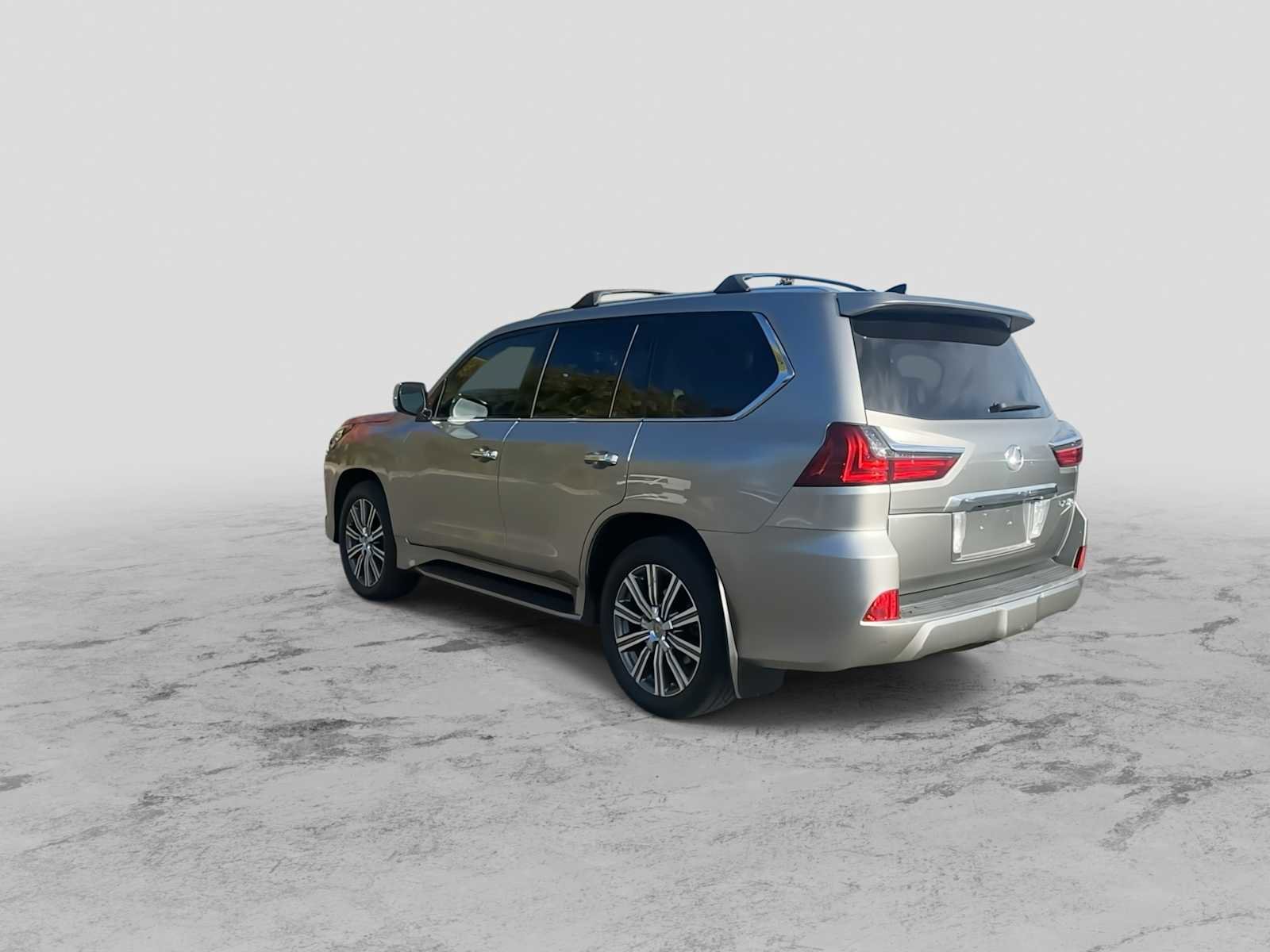 Used 2017 Lexus LX 570 4WD w/ Luxury Package image 6