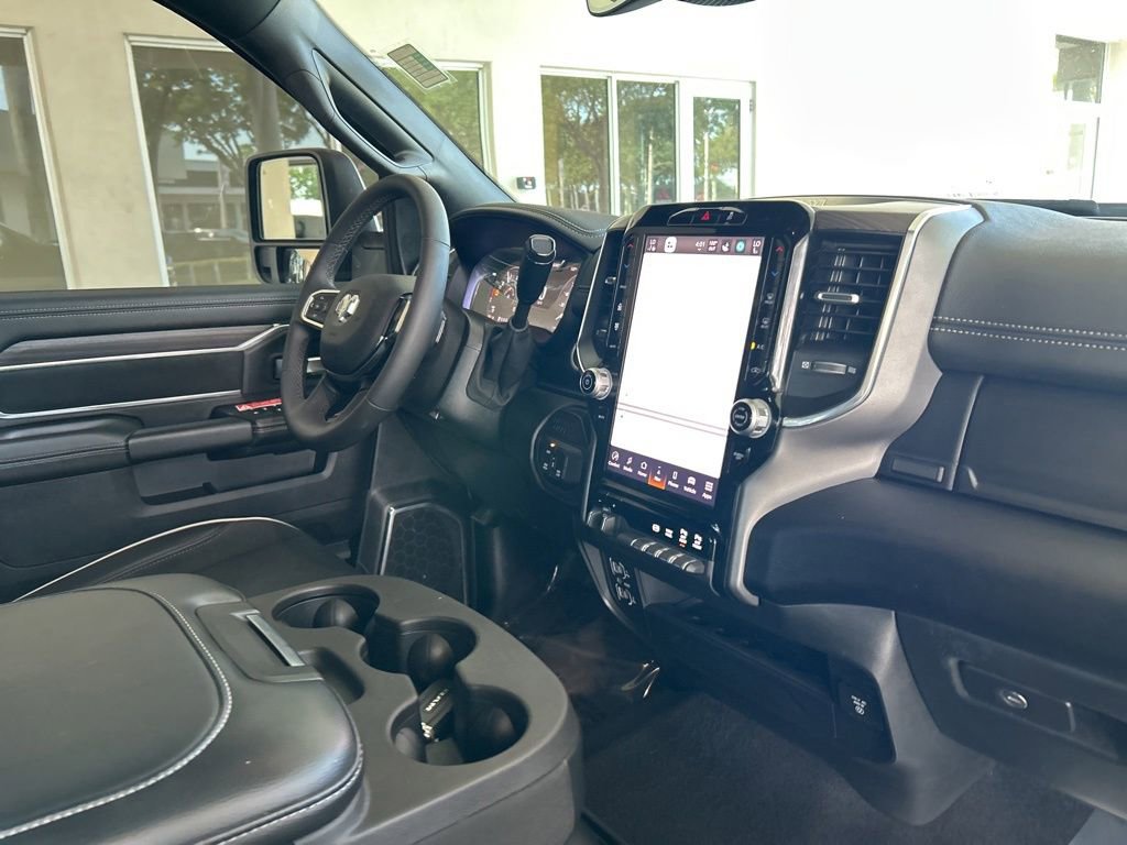 Used 2026 RAM 2500 Laramie AWD/4WD image 27