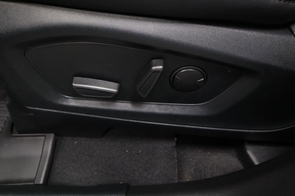 Certified 2022 Ford Explorer XLT w/ Equipment Group 202A image 26