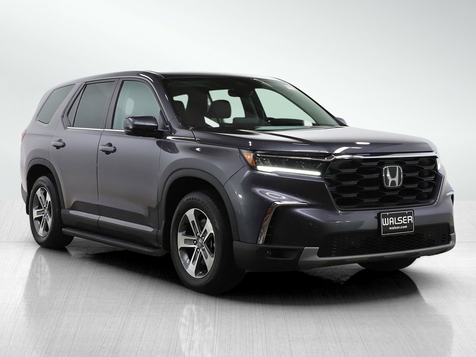 Used 2025 Honda Pilot EX-L image 7