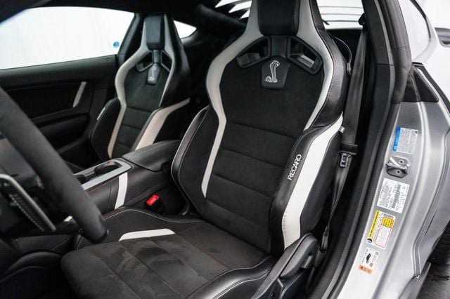 Used 2021 Ford Mustang Shelby GT500 w/ Technology Package RWD image 19
