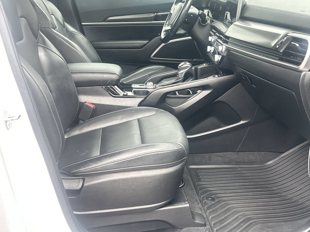 Used 2024 Kia Telluride S w/ S Sunroof Package FWD image 13