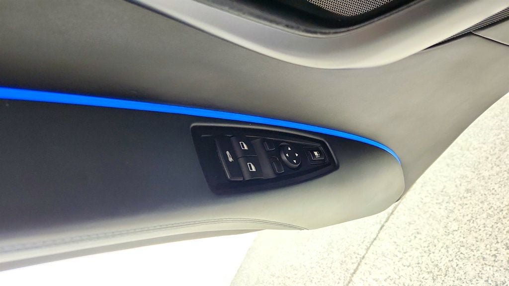 Used 2015 BMW i8 AWD/4WD image 12