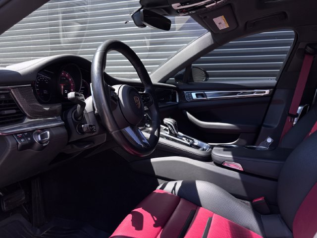 Certified 2023 Porsche Panamera 4 Platinum Edition AWD/4WD image 4