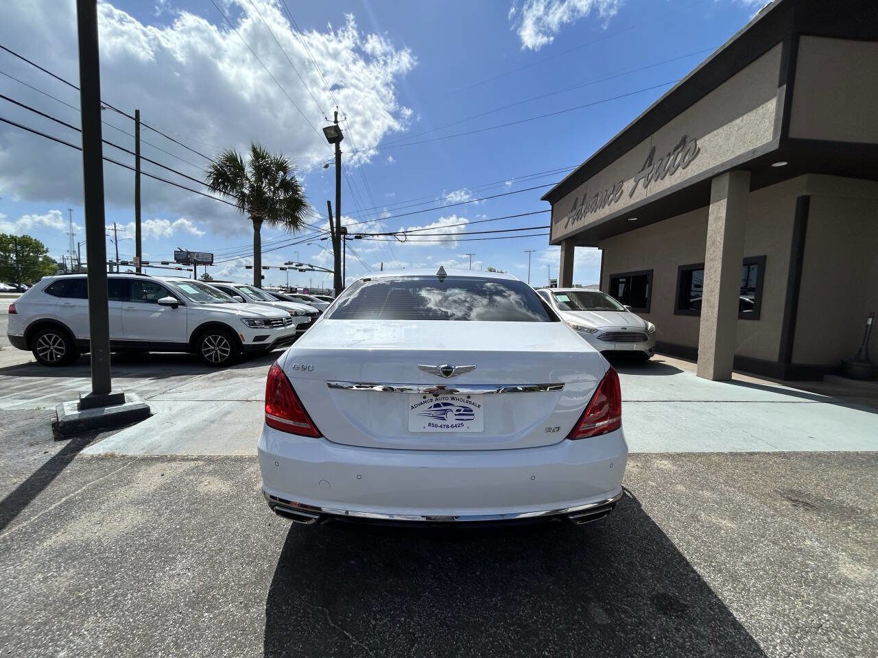 Used 2019 Genesis G90 5.0 Ultimate image 4