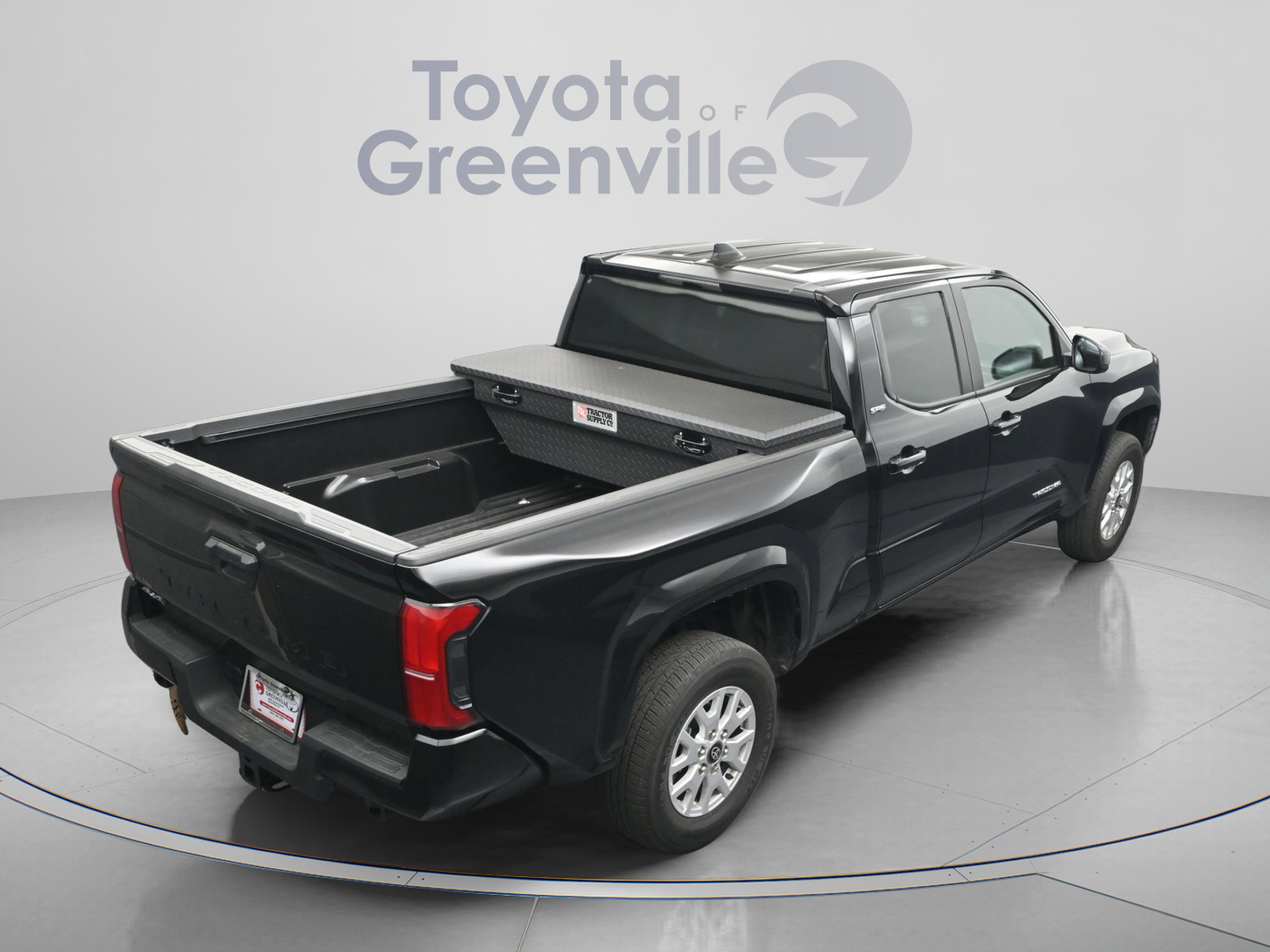 Certified 2024 Toyota Tacoma SR5 AWD/4WD image 15