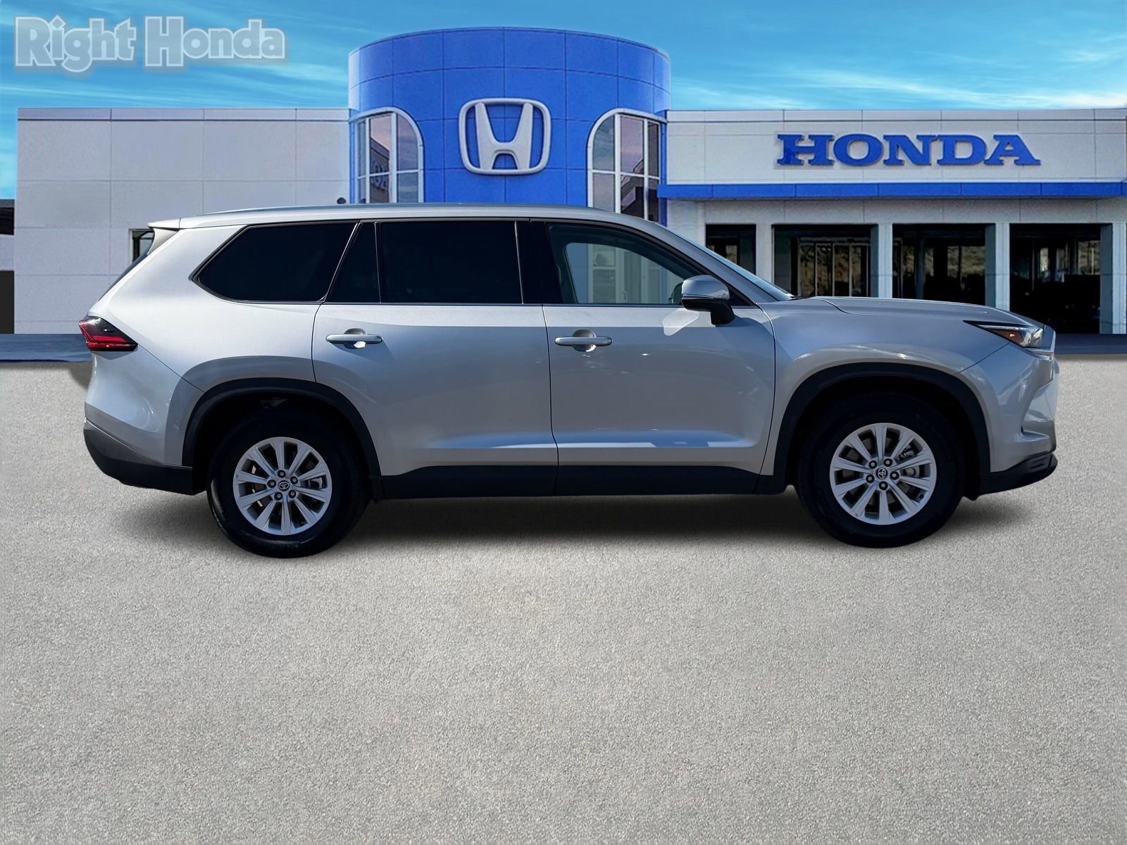 Used 2025 Toyota Grand Highlander AWD image 8