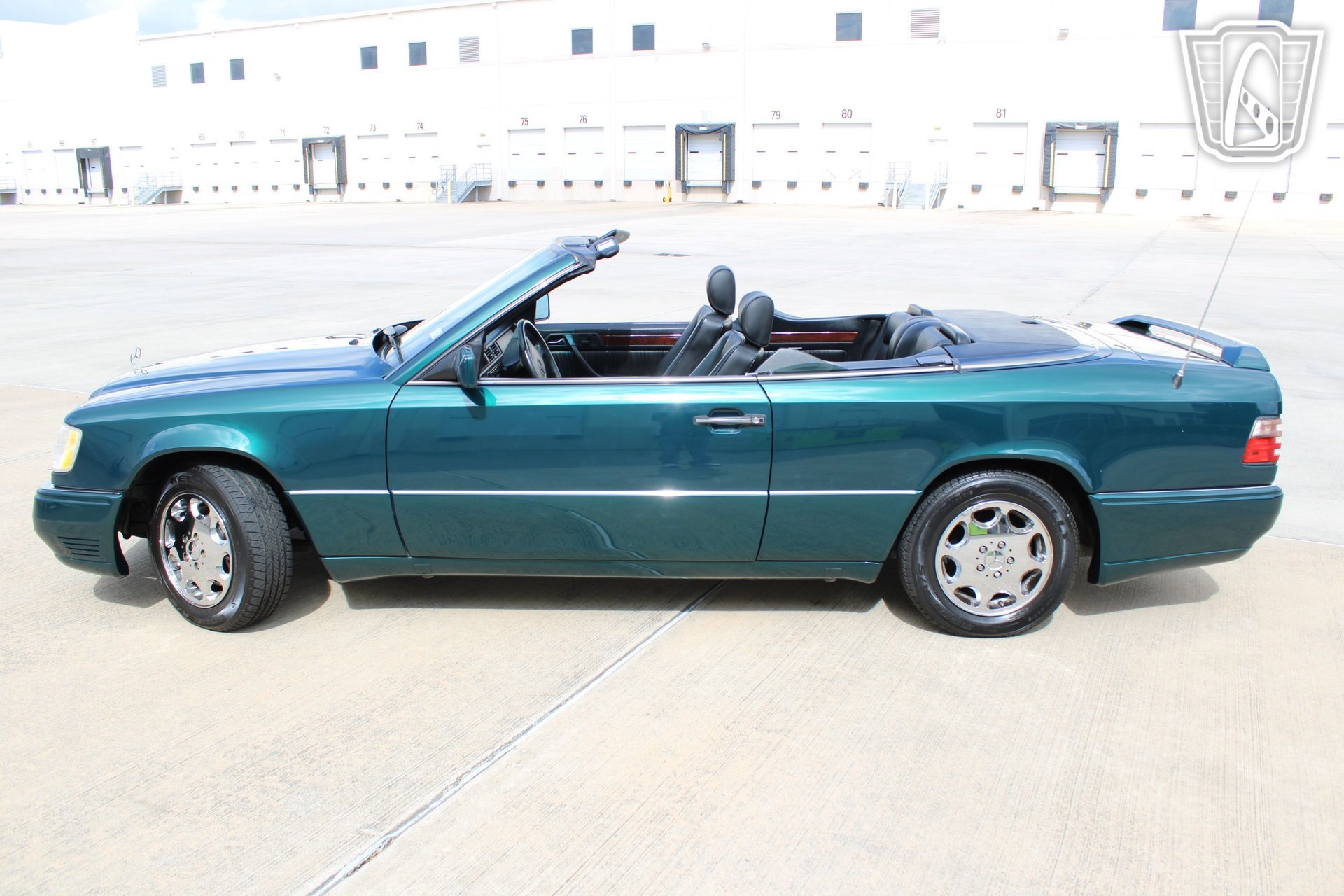 Used 1994 Mercedes-Benz E 320 Convertible image 2