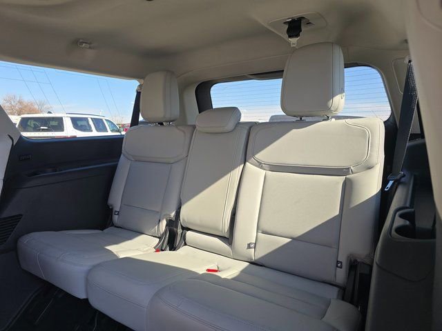 Used 2025 Ford Expedition Max Platinum w/ Driver's Package image 14