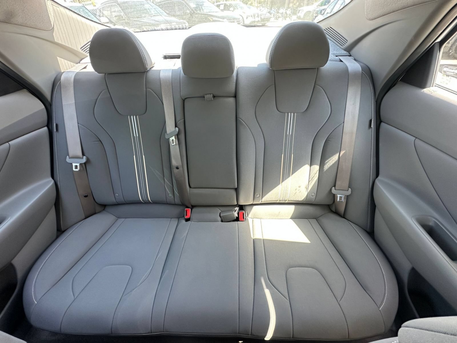 Used 2025 Hyundai Elantra SEL FWD image 38