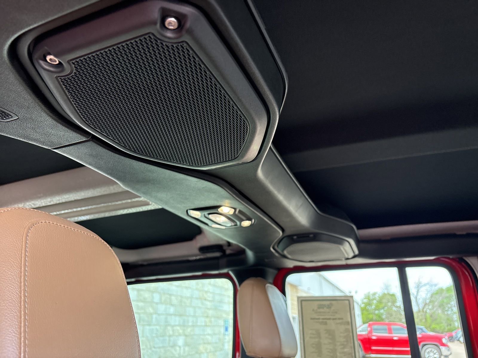 Used 2020 Jeep Gladiator Overland w/ Popular Equipment Package image 15