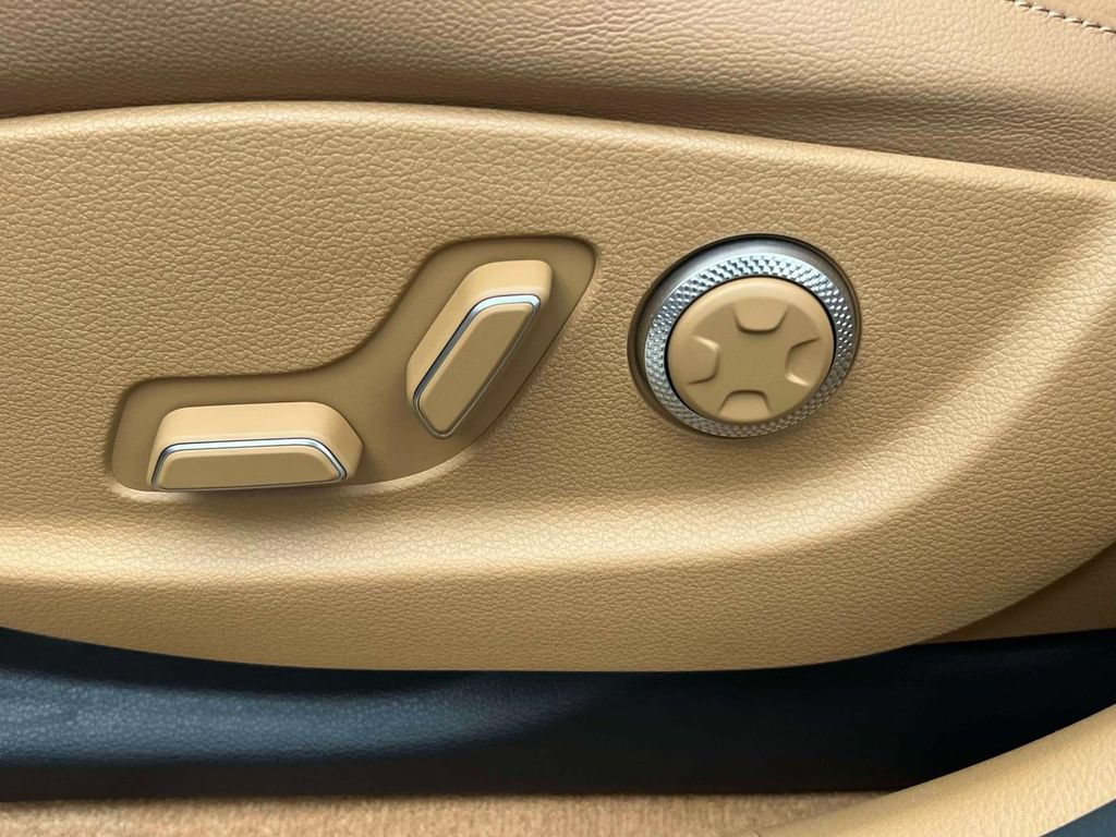 Certified 2026 Genesis G80 2.5T AWD/4WD image 18