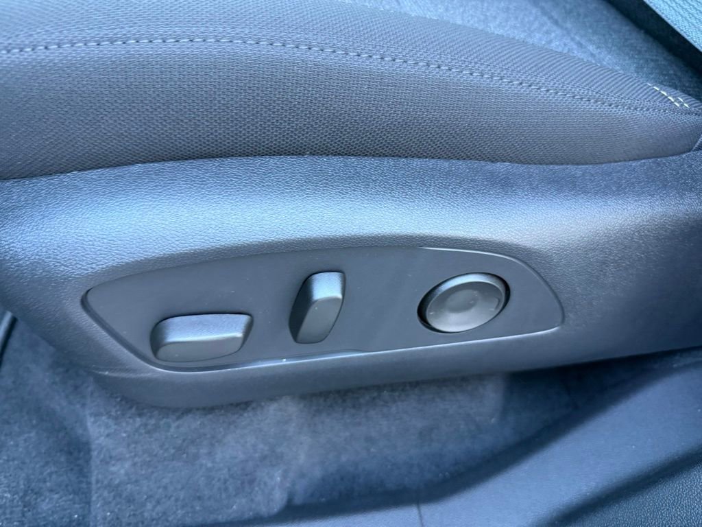 New 2026 GMC Acadia Elevation w/ LPO, Cargo Package image 11