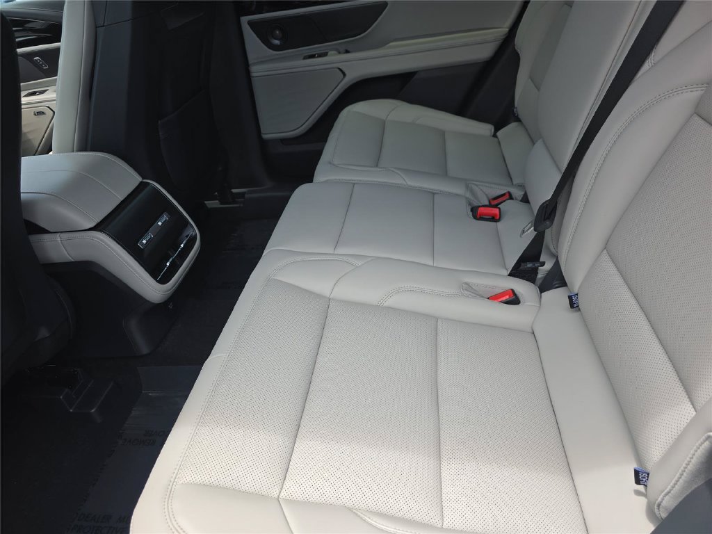 New 2026 Lincoln Nautilus Premier w/ Equipment Group 102A AWD/4WD image 11