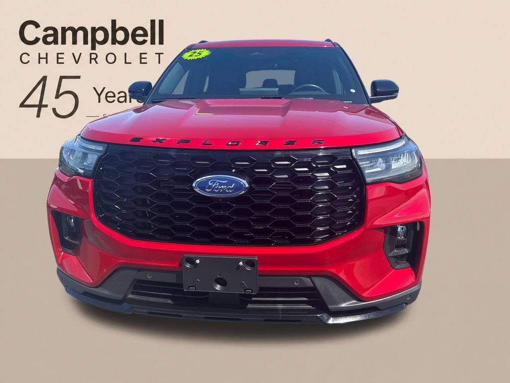Used 2025 Ford Explorer ST-Line w/ ST-Line Street Pack AWD/4WD image 9