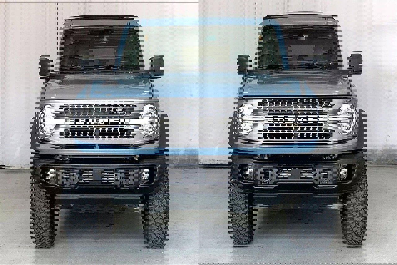 Used 2023 Ford Bronco Badlands w/ Sasquatch Package image 2