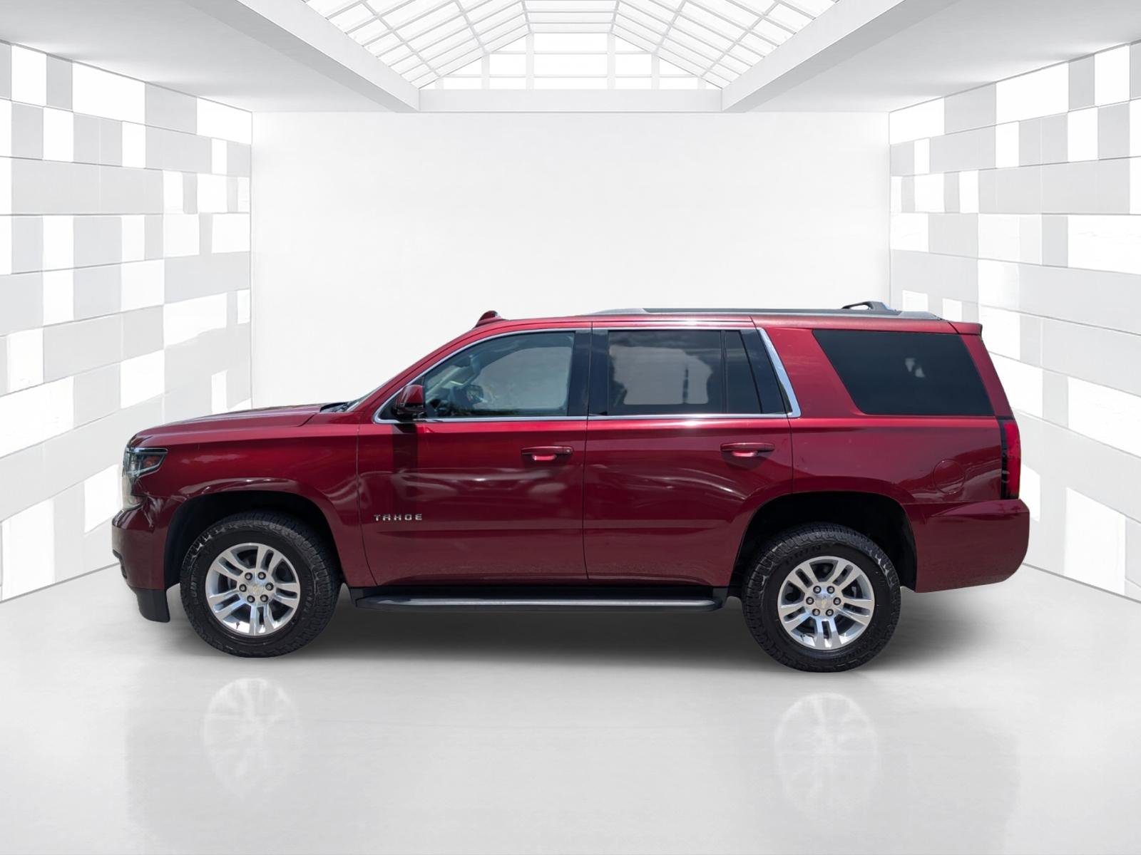 Used 2017 Chevrolet Tahoe LS RWD image 4