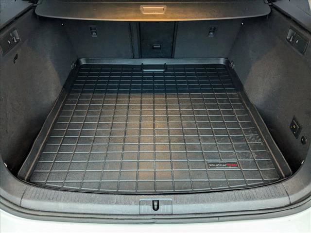 Used 2017 Volkswagen Golf S image 6