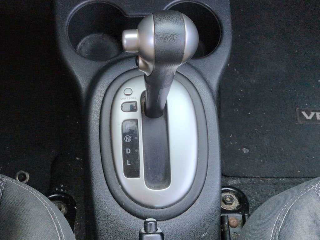 Used 2018 Nissan Versa SV w/ SV Special Edition Package image 17