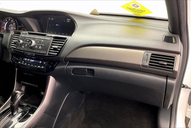 Used 2016 Honda Accord Sport image 16