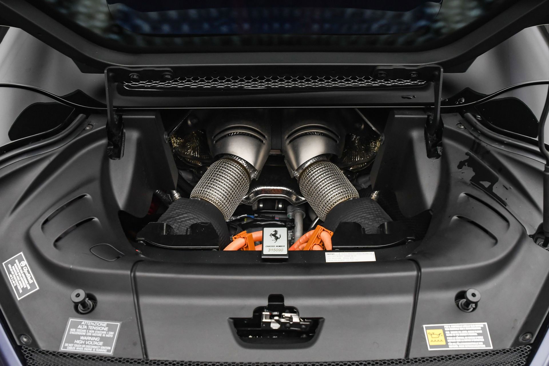 Used 2025 Ferrari 296 GTS image 31