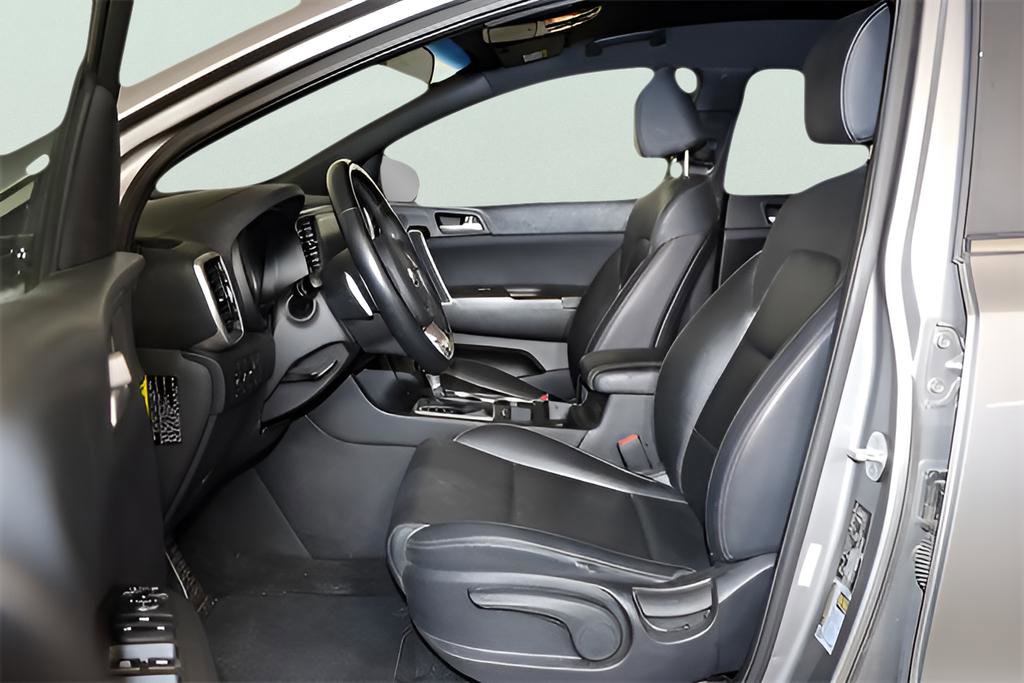 Used 2020 Kia Sportage S FWD image 9