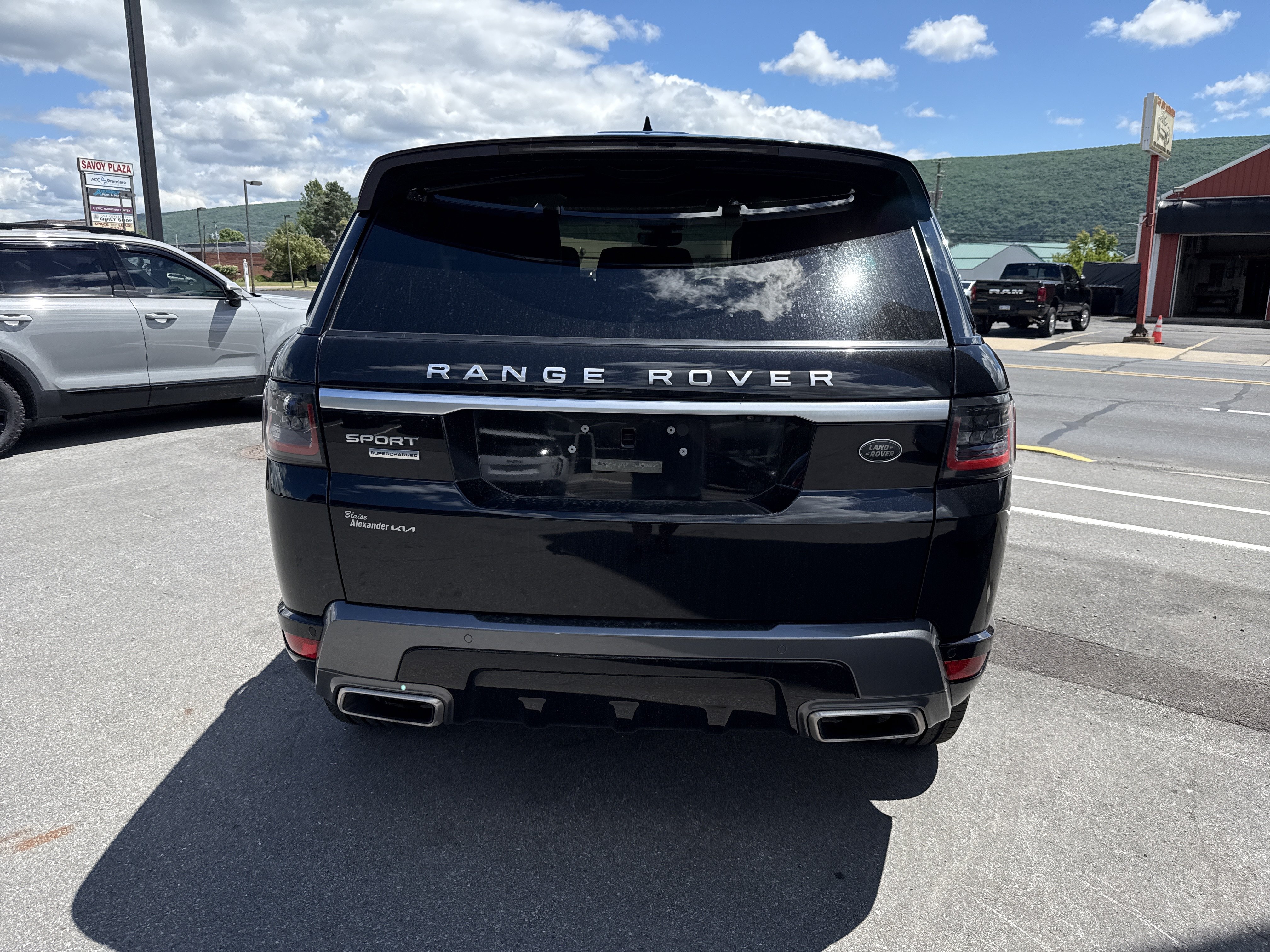 Used 2018 Land Rover Range Rover Sport Supercharged AWD/4WD image 7