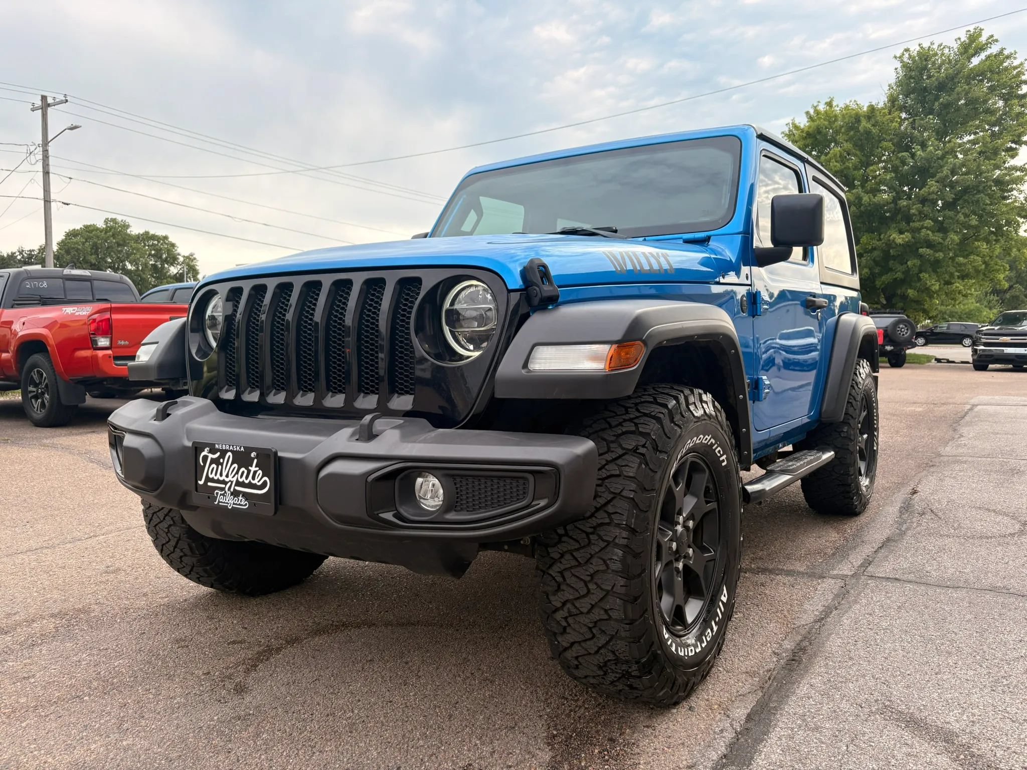 Used 2022 Jeep Wrangler Sport AWD/4WD image 3