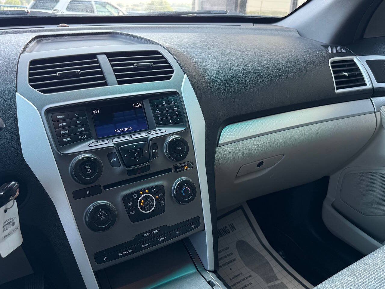 Used 2014 Ford Explorer XLT FWD image 18