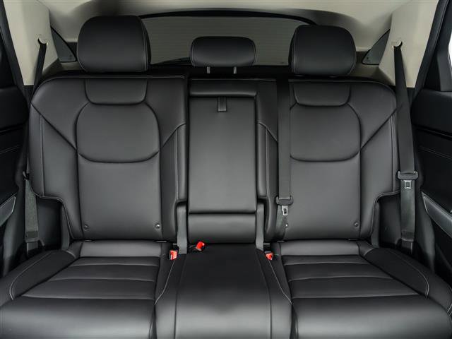 Used 2023 Genesis GV70 2.5T w/ Select Package image 30