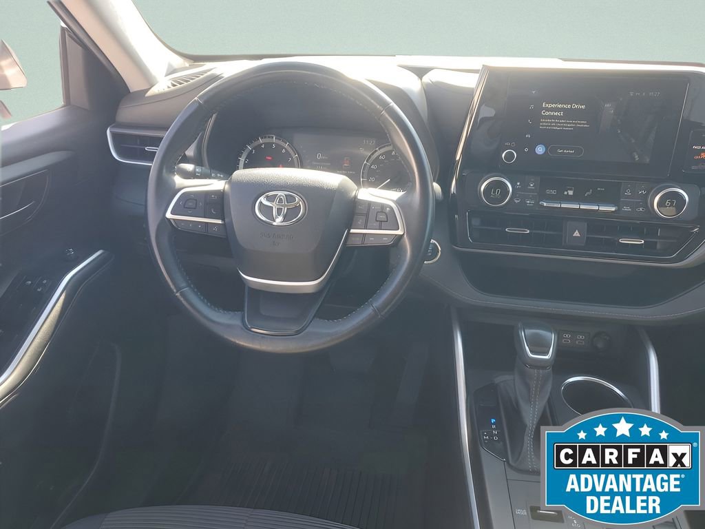 Used 2023 Toyota Highlander LE image 21