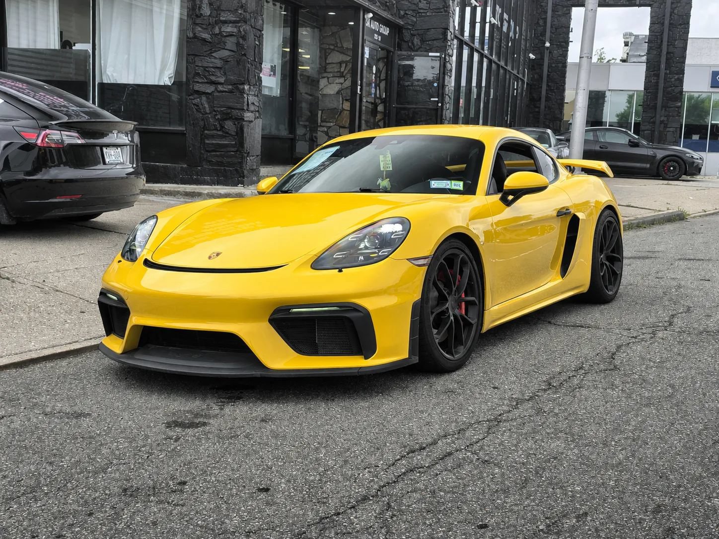 Used 2020 Porsche 718 Cayman GT4 RWD image 4