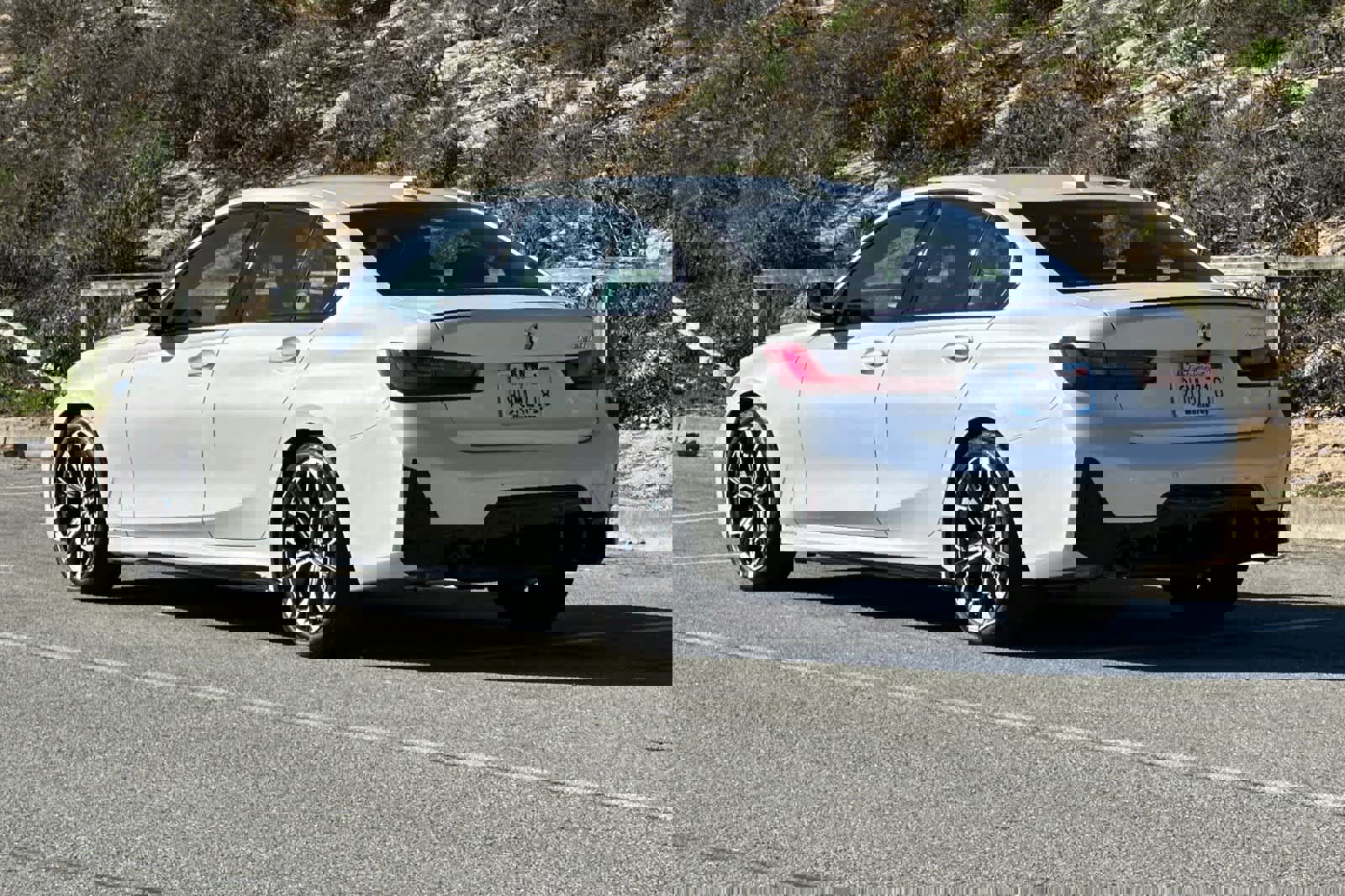 Used 2025 BMW 330i Sedan w/ M Sport Package image 7