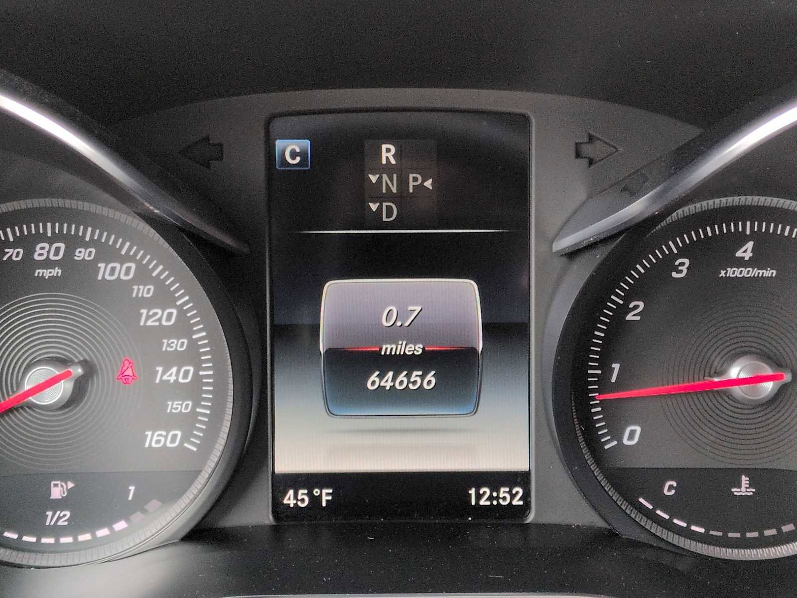 Used 2019 Mercedes-Benz GLC 300 4MATIC image 32