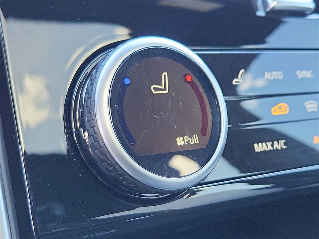 Used 2023 Land Rover Discovery S R-Dynamic image 29