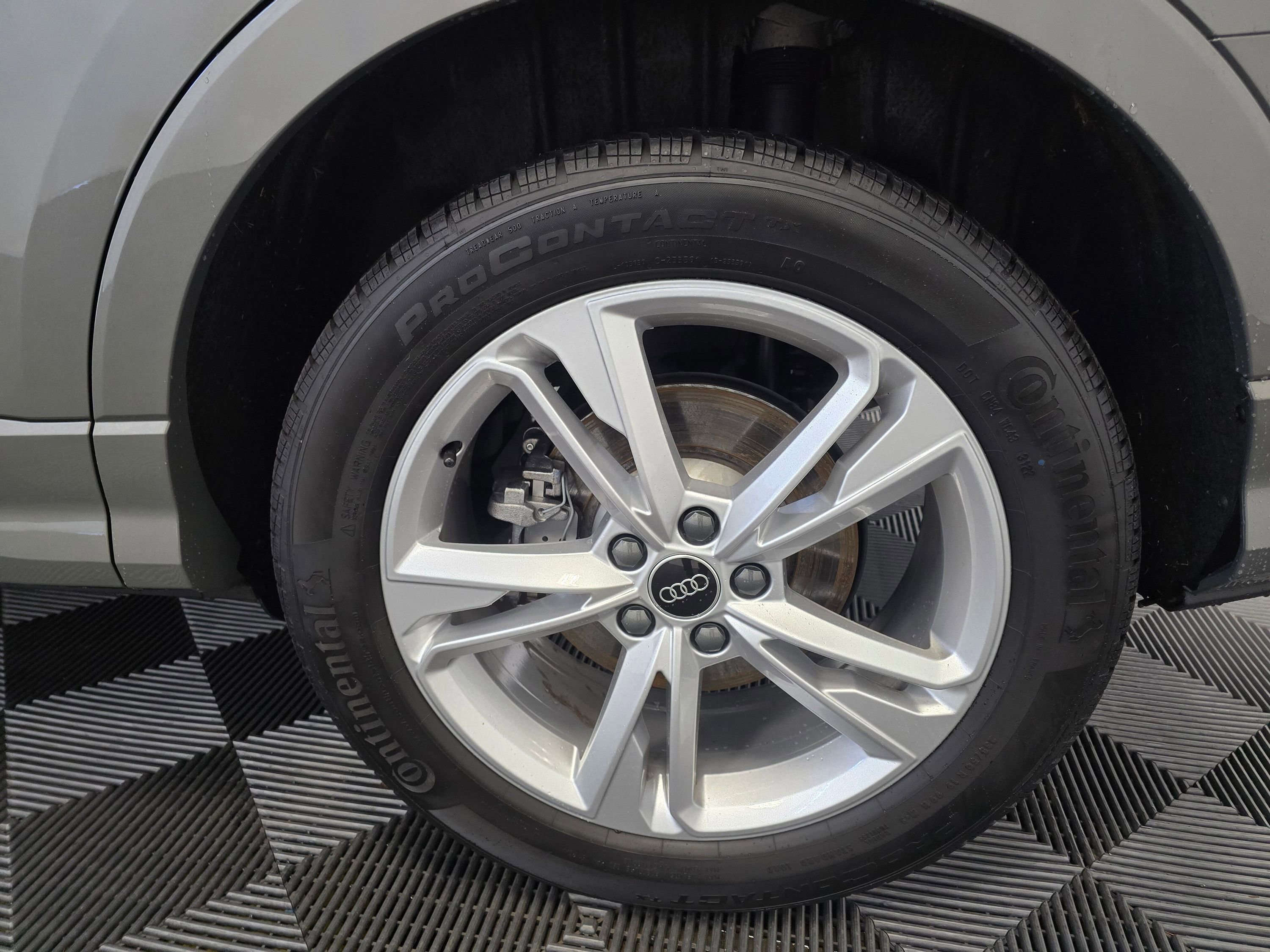 Used 2023 Audi Q3 2.0T Premium Plus w/ Premium Plus Package image 20