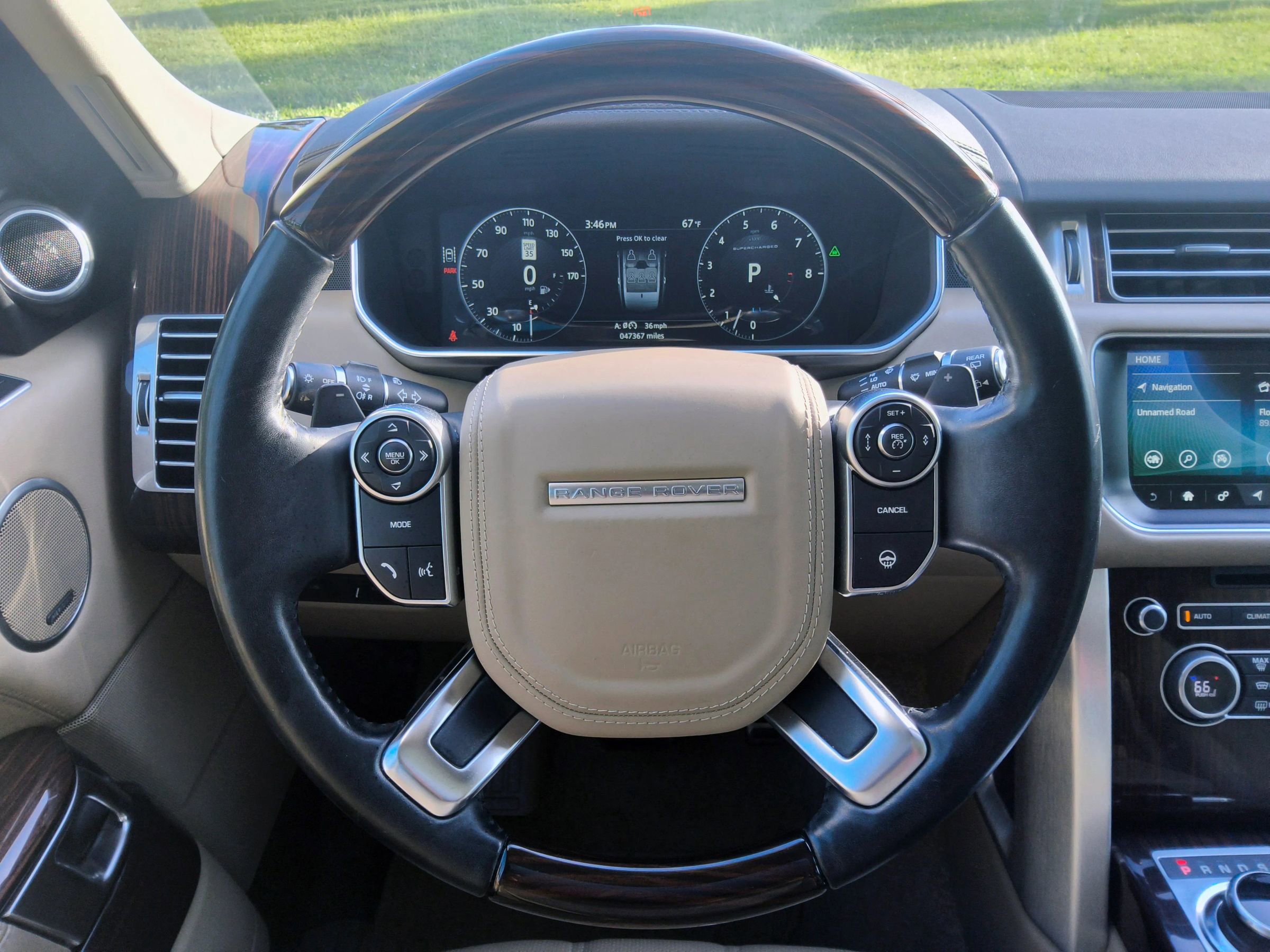 Used 2017 Land Rover Range Rover Supercharged image 13